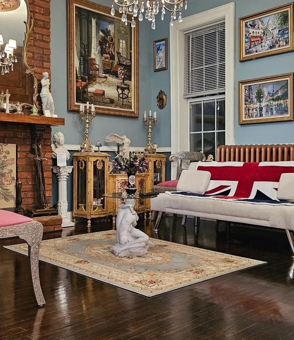 Luxurious Apartment At Colonial Townhouse 纽约