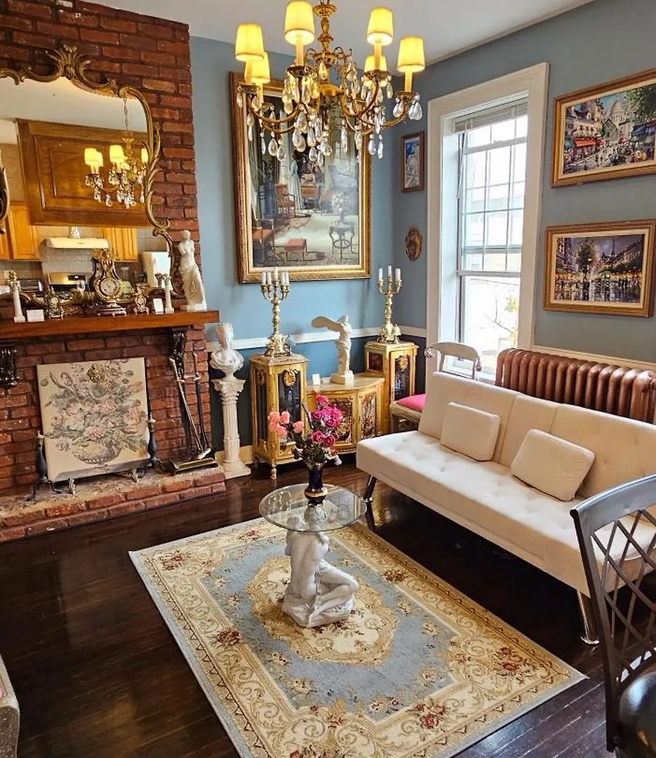 Luxurious Apartment At Colonial Townhouse 纽约